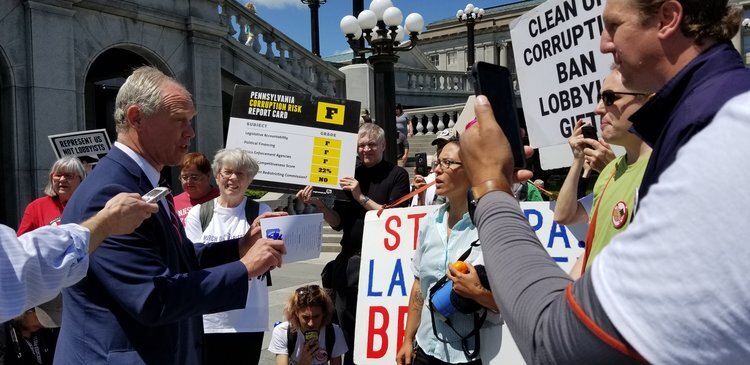 MoH activist Xelba Gutierrez speaks to Speaker Turzai, who promises to support the gift ban.