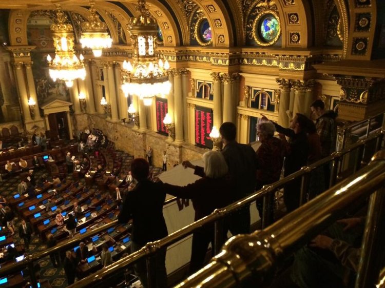 59900381_662004687573416_5430040819195183104_n (1).jpg